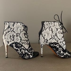 Givenchy Lace booties heel Size 38